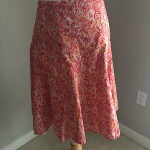 womans skirt